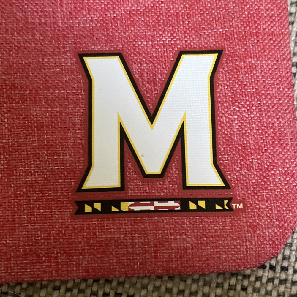Logo Brands Maryland Terrapins Red Zip Wristlet Pouch Wrist Strap Logo - Picture 2 of 5